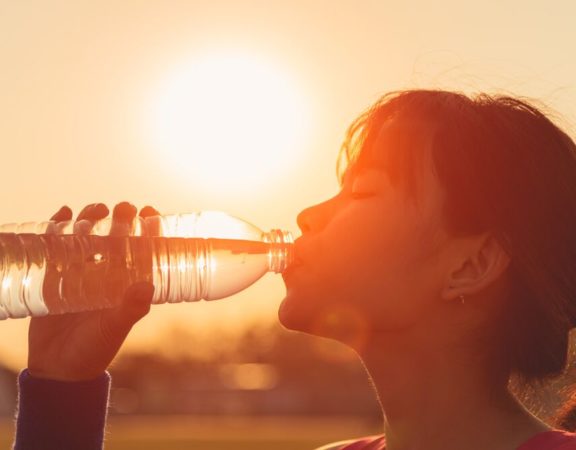 How to Hydrate in Hot Weather